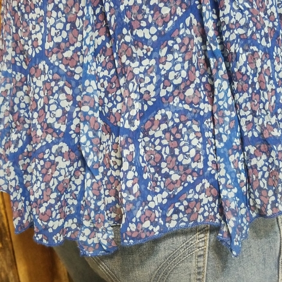 FREE PEOPLE PRINT PATTERN FLOWY LAYERS TOP! - Picture 6 of 8